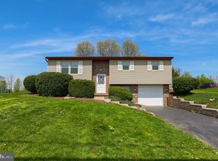2720 N Reading Rd, Reinholds, PA 17569