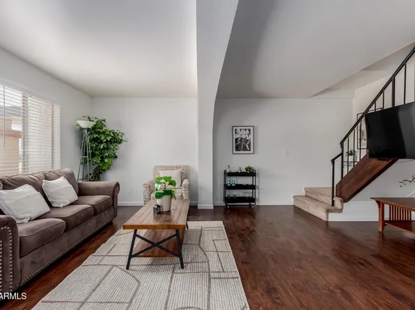 811 E EUGIE Avenue, Phoenix, AZ 85022