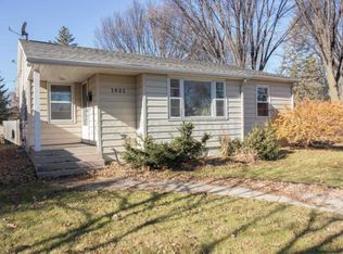 1021 14th St N, Moorhead, MN 56560