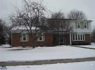 3537 Oriole Dr, Troy, MI 48084