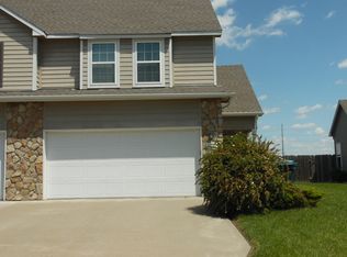 2436 Surrey Dr, Lawrence, KS 66046