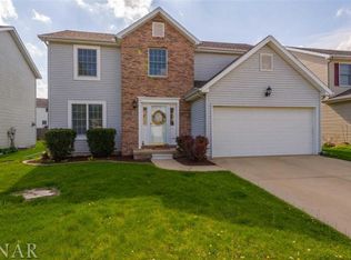 29 Breckenwood Ct, Bloomington, IL 61704