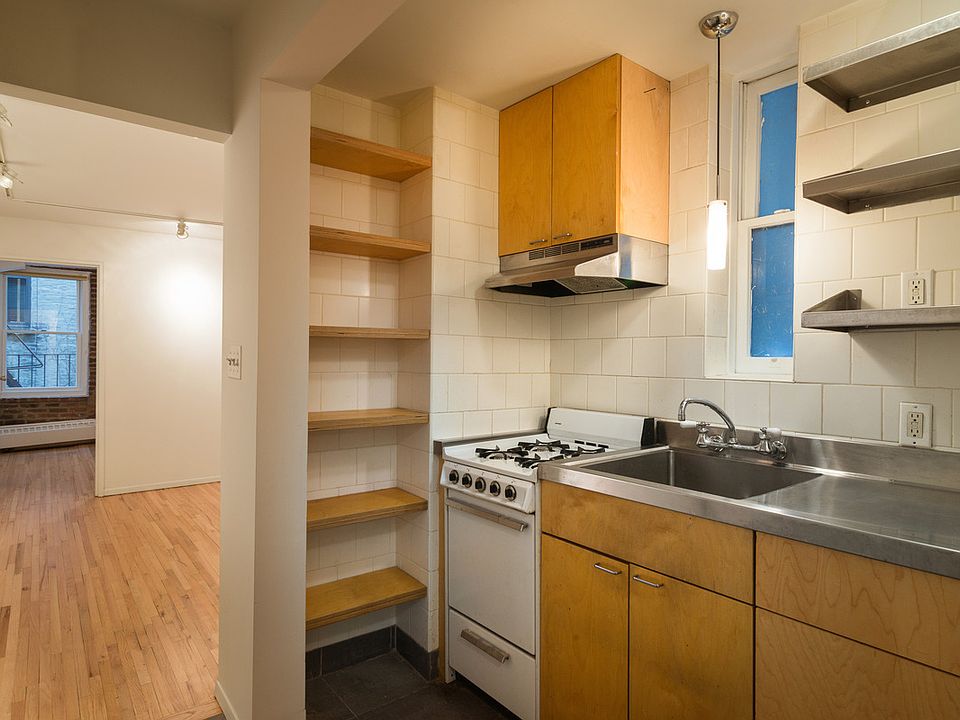 1st image of 15 Jones St APT 3D