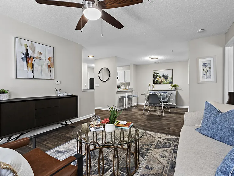 The Glen at Lanier Crossing — Photo 28