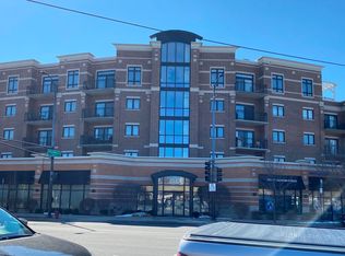 5588 N Lincoln Ave APT 205, Chicago, IL 60625
