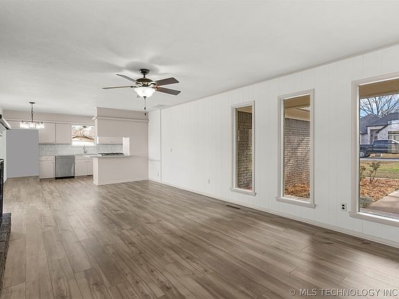 5th image of 12838 S 121st East Ave