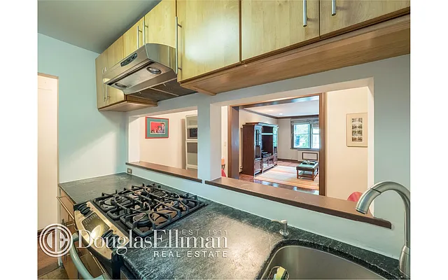 Sold by Douglas Elliman | media 4