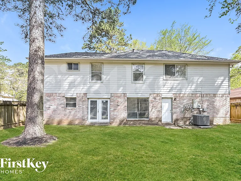 70 Timberspire Ln — Photo 15