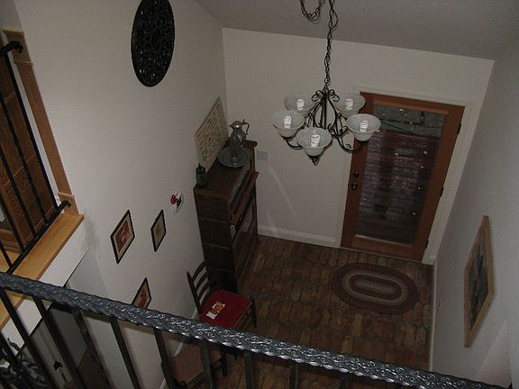 3rd image of 2721 61st Ave SE