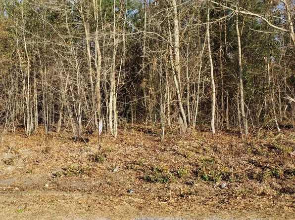 #13 Jamestown Drive, Laurinburg, NC 28352