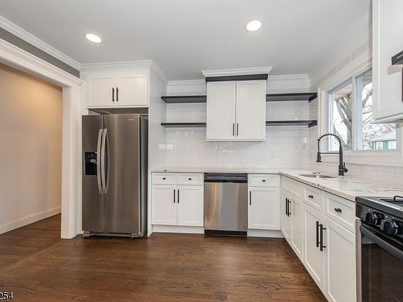 4th image of 229 Lakewood Dr #U2-2