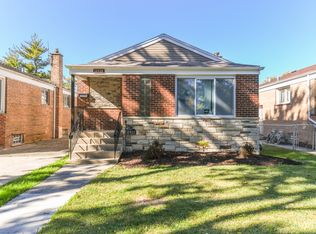 12522 S Racine Ave, Calumet Park, IL 60827