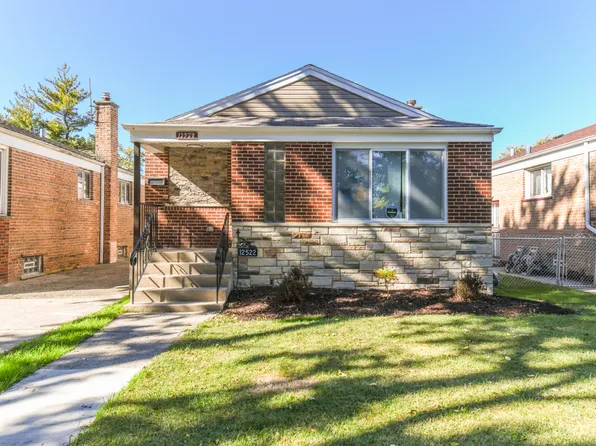 12522 S Racine Ave, Calumet Park, IL 60827