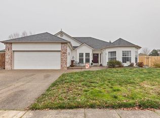 481 Crater Dr, Monmouth, OR 97361
