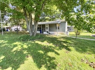 8 Cook Ln, Gardiner, NY 12561