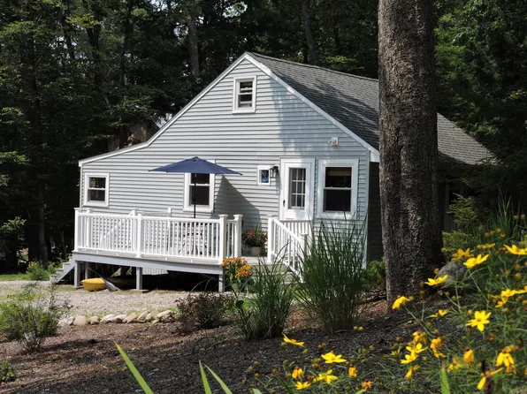 22 Sleepy Hollow Road, Naples, ME 04055