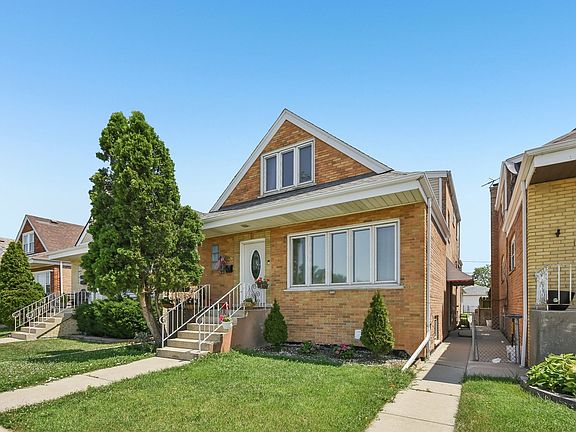 2nd image of 5011 S Kilbourn Ave