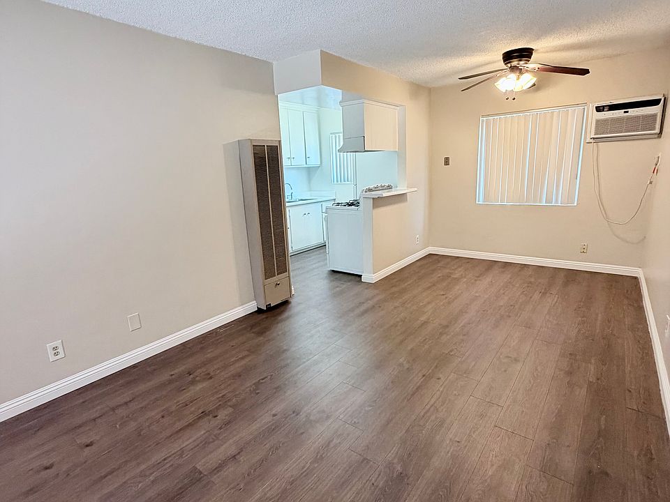 1st image of 12414 Dunrobin Ave APT 5
