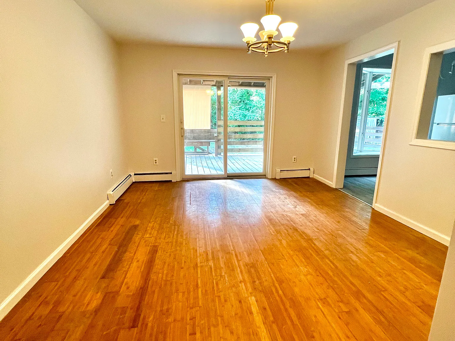 4 bed, 3080 sqft, $3,100 — Photo 4