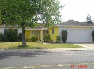 4028 Estate Dr, Stockton, CA 95209