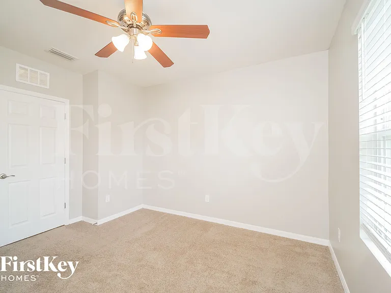 1627 SW 25th Ln — Photo 16