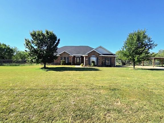 3rd image of 1645 Colony Hill Rd