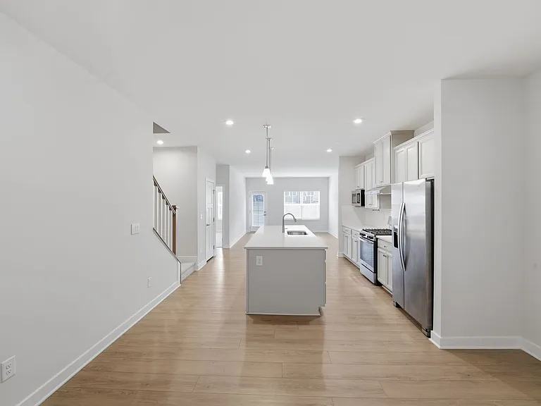 6258 Ashton Park Dr — Photo 9