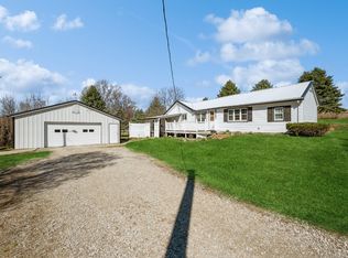 1213 D Ave, Belle Plaine, IA 52208