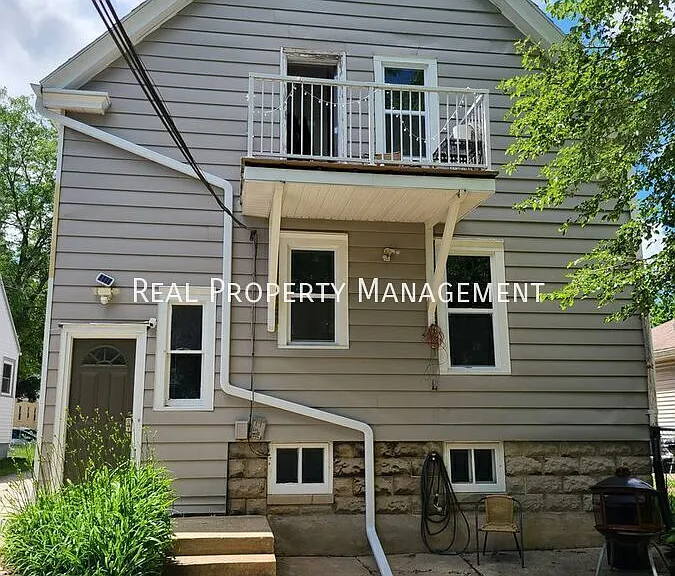 2366-2368 S 84th St #2368 — Photo 18