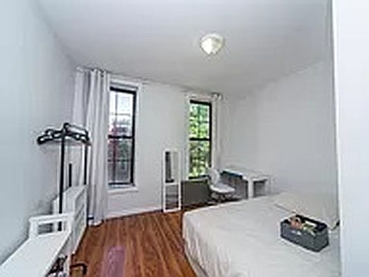 1st image of 144 Wythe Ave APT 3R