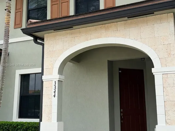 3344 W 105th Ter, Hialeah, FL 33018