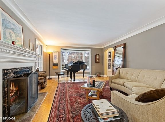 4th image of 10015 S Hoyne Ave