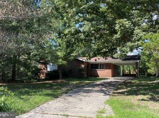 3806 Sulgrave Dr, Alexandria, VA 22309