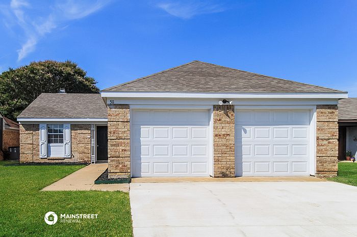 1st image of 511 Lantana Dr