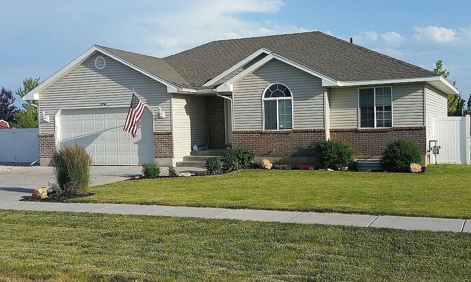 1st image of 3254 E Skyview Dr