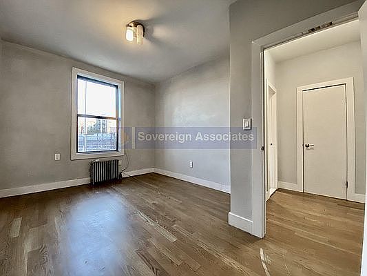 5th image of 12 Pinehurst Ave #2F2