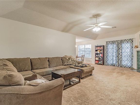 4th image of 1412 S Jasmine Ln