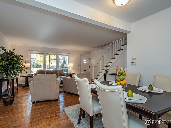 Living Room/Dining Room