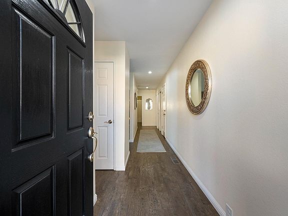 4th image of 914 W Spain Street