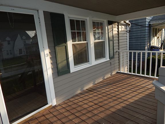 Front Porch approx 6 x 18