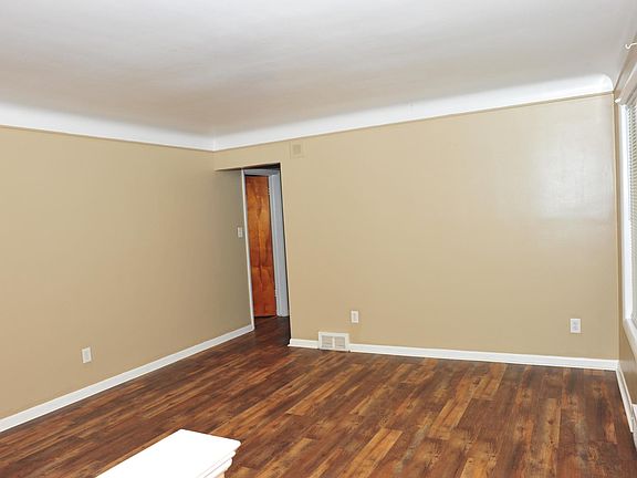 5th image of 13991 Minock Dr