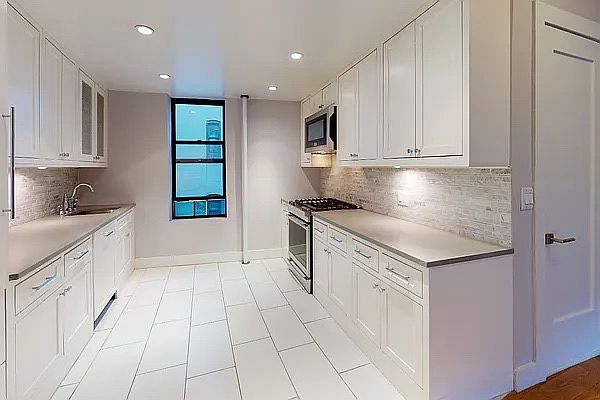 1st image of 105 Haven Ave APT 4K