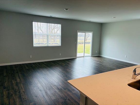 5th image of 7029 Penny Ln