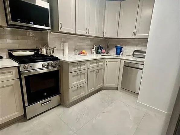 35 Seacoast Ter APT 4K, Brooklyn, NY 11235