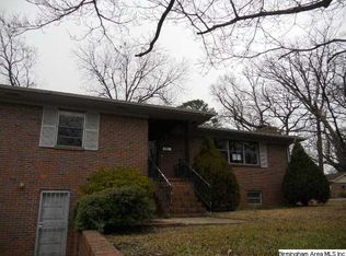 300 Newton Dr, Midfield, AL 35228