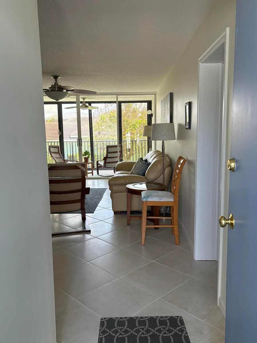 Building Photo - 2400 S Ocean Dr #7626
