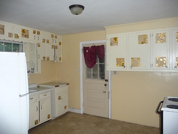 4th image of 316 Armstead Ave