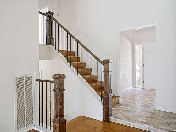4th image of 11314 WHISPER DAWN ST