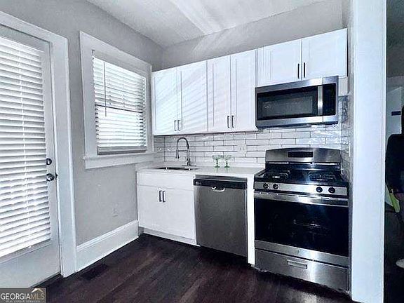3rd image of 856 Ponce De Leon Ave NE #5A