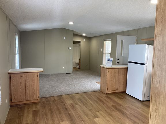 3rd image of 4105 N Garfield Ave Lot 60